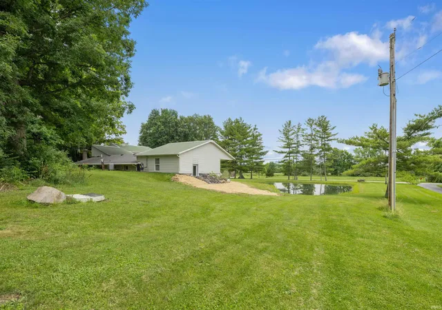 Homes for sale in Roanoke, IN | 11778 N Roanoke Rd, Roanoke, IN 46783 | MLS# 202625785