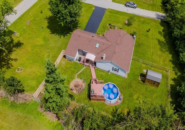 Photo 3 of Sale Pending at 2010 N Miller Ave, Marion, IN 46952 | MLS# 202625829 | Listing updated on 2026-07-22