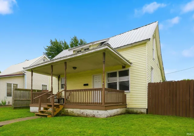 Homes for sale in Crawfordsville, IN | 901 E Market St, Crawfordsville, IN 47933 | MLS# 202625833