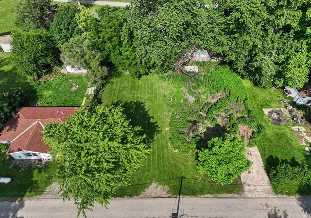 5th image of 724 S April Dr, Cromwell, IN 46732 | MLS# 202625848