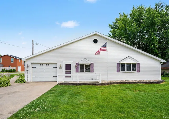 2nd image of 57148 Greenlawn Ave Ave, Osceola, IN 46561 | MLS# 202625850