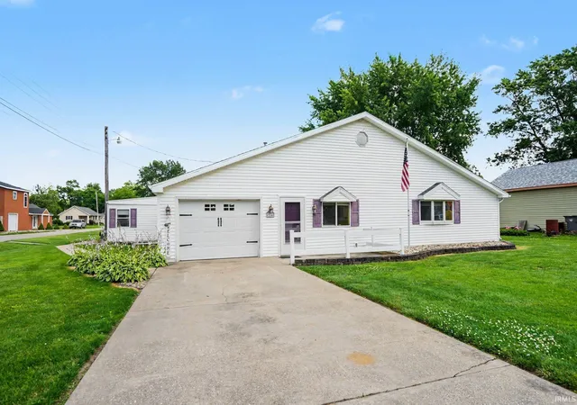 3rd image of 57148 Greenlawn Ave Ave, Osceola, IN 46561 | MLS# 202625850