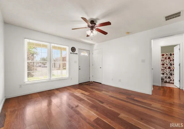 2nd image of 1033 11th St, Tell City, IN 47586 | MLS# 202625860