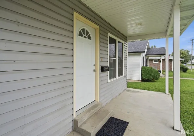 4th image of 1033 11Th St, Tell City, IN 47586 | MLS# 202625860