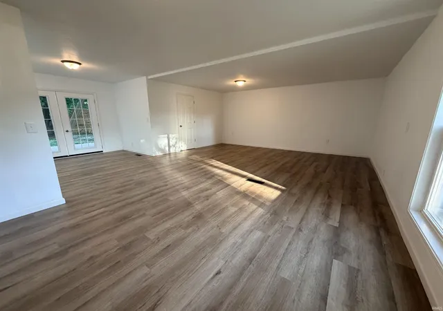 Photo 4 of Manufactured home for sale at 1822 Sharon St, Warsaw, IN 46580 | MLS# 202625861 | Listing updated on 2026-10-05
