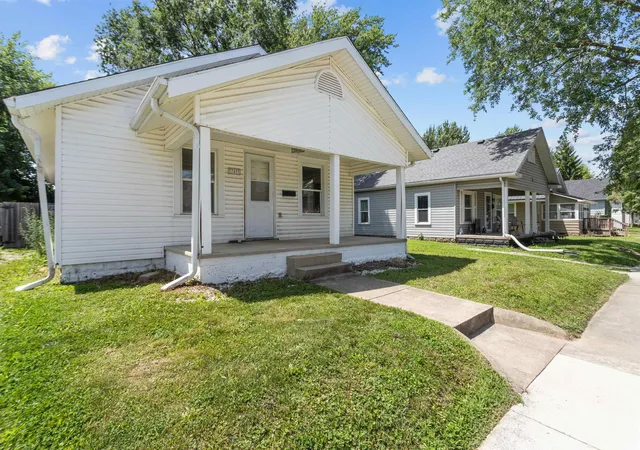 Photo 2 of Manufactured home for sale at 745 S Mccann St, Kokomo, IN 46901 | MLS# 202625886 | Listing updated on 2026-07-20