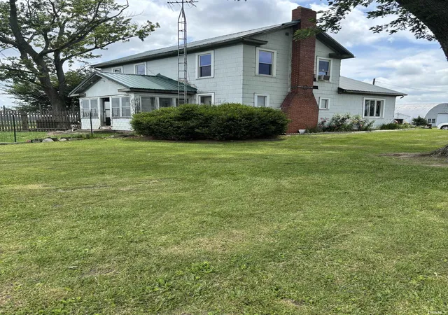 1st image of 0105 S 400e Rd, Hartford City, IN 47348 | MLS# 202625893