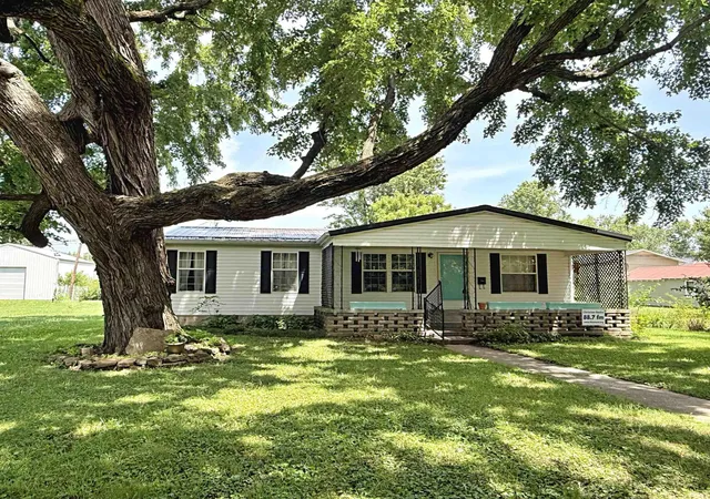 Photo 28 of Manufactured home for sale at 1506 North St, Washington, IN 47501 | MLS# 202625912 | Listing updated on 2026-08-27