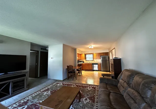 5th image of 1101 N Forest View Dr, Ellettsville, IN 47429 | MLS# 202625954