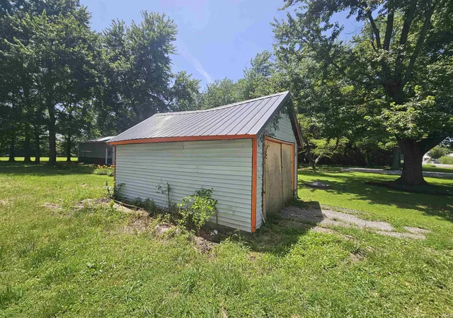 20th image of 6637 Hwy 11, Mount Carmel, IL 62863 | MLS# 202625959