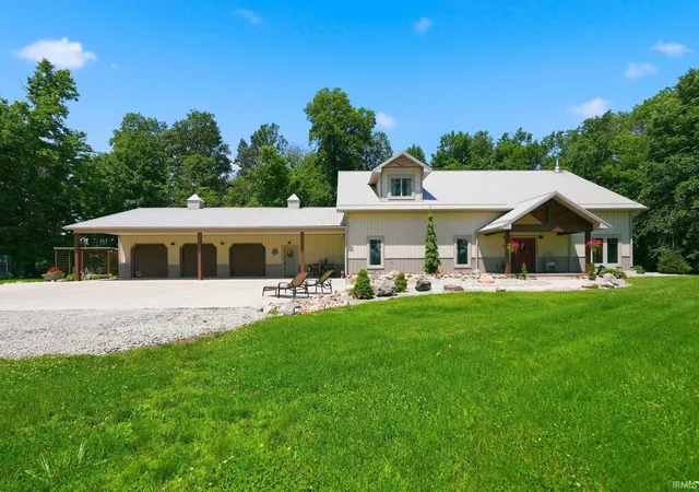 Homes for sale in Tippecanoe, IN | 20737 Chestnut Rd, Tippecanoe, IN 46570 | MLS# 202625967