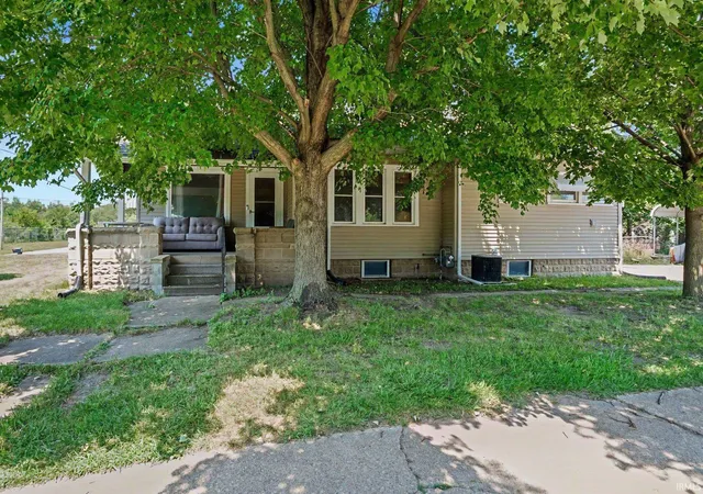Homes for sale in South Bend, IN | 1608 Sheridan St, South Bend, IN 46628 | MLS# 202625976