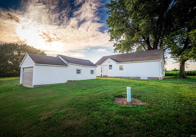 Homes for sale in Mount Vernon, IN | 1000 Hastings Ln, Mount Vernon, IN 47620 | MLS# 202625979