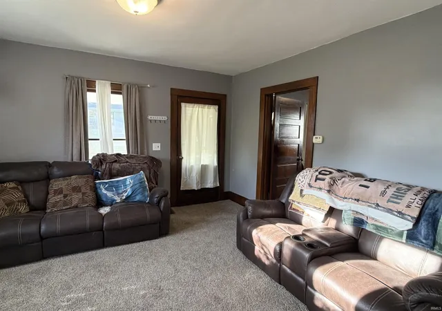 Homes for sale in Bloomfield, IN | 255 E Mechanic St, Bloomfield, IN 47424 | MLS# 202625982
