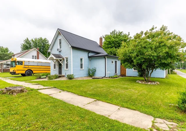Photo 1 of Sale Pending at 298 N Main St, North Manchester, IN 46962 | MLS# 202625989 | Listing updated on 2026-07-23