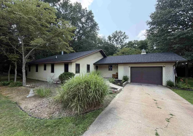 Photo 1 of Manufactured home for sale at 51565 Maplewood Dr, Elkhart, IN 46514 | MLS# 202626002 | Listing updated on 2026-09-03