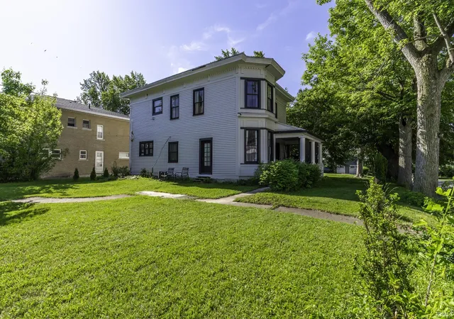 4th image of 112 E Main St, Wabash, IN 46992 | MLS# 202626013