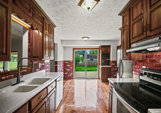 Homes for sale in Frankfort, IN | 1101 Homewood Dr, Frankfort, IN 46041 | MLS# 202626020
