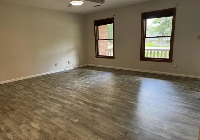 Photo 4 of Single family home for sale at 898 W Shepherds Ln, Santa Claus, IN 47579 | MLS# 202626033 | Listing updated on 2026-10-29