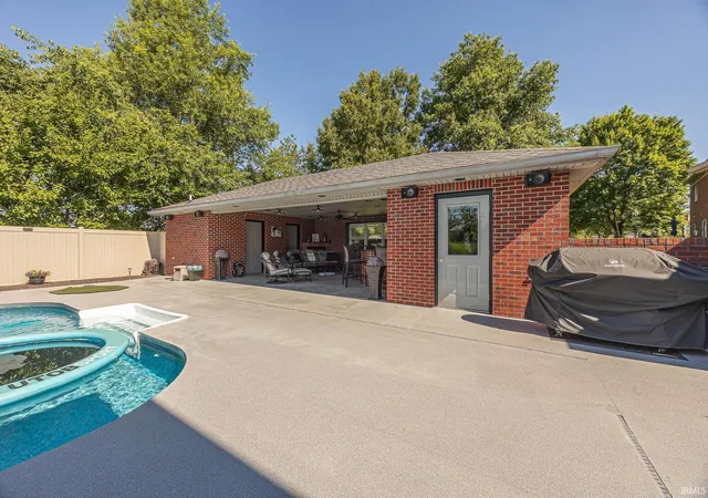 50th image of 961 W 19th St, Jasper, IN 47546 | MLS# 202626036
