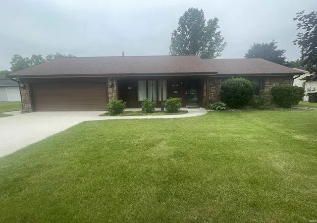 Photo 2 of Manufactured home for sale at 5619 Breconshire Dr, Fort Wayne, IN 46804 | MLS# 202626040 | Listing updated on 2026-09-21