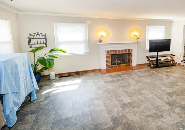 Photo 3 of Manufactured home for sale at 3509 Washington Ave, Evansville, IN 47714 | MLS# 202626062 | Listing updated on 2026-09-16