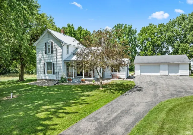 Photo 2 of Sale Pending at 8256 N Angling Rd, Kendallville, IN 46755 | MLS# 202626064 | Listing updated on 2026-07-10