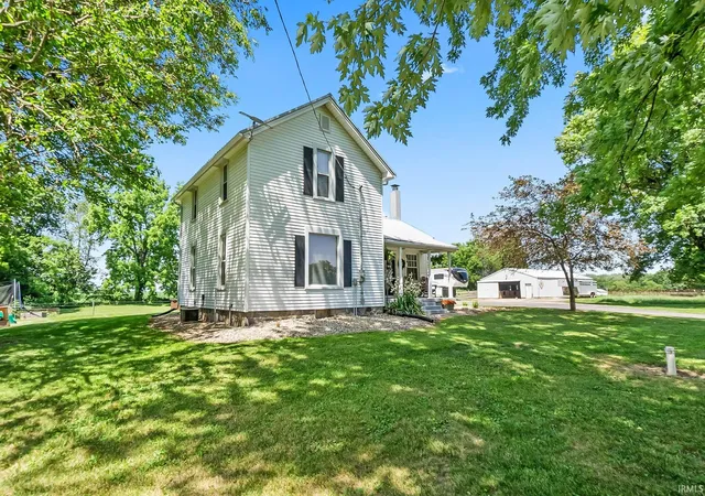 Photo 3 of Sale Pending at 8256 N Angling Rd, Kendallville, IN 46755 | MLS# 202626064 | Listing updated on 2026-07-10