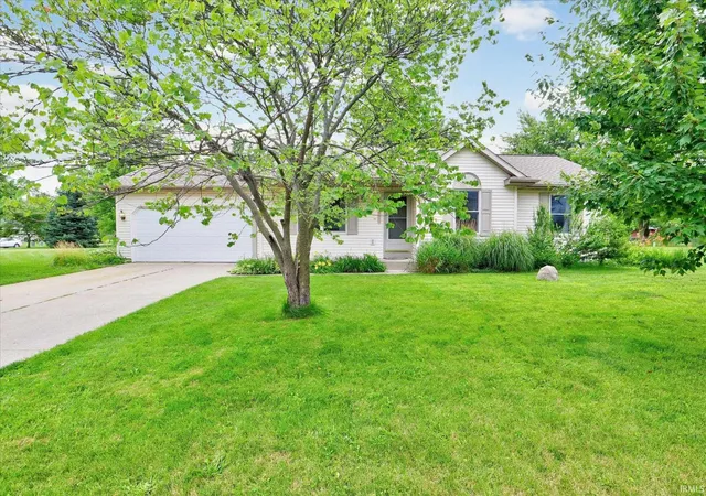 Homes for sale in Goshen, IN | 65652 Buttercup Ave, Goshen, IN 46528 | MLS# 202626086