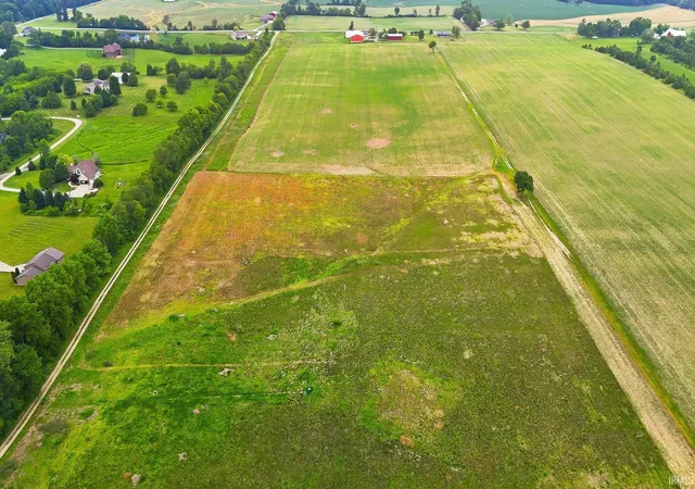 2nd image of 7400 Schlatter Rd, Leo, IN 46765 | MLS# 202626107