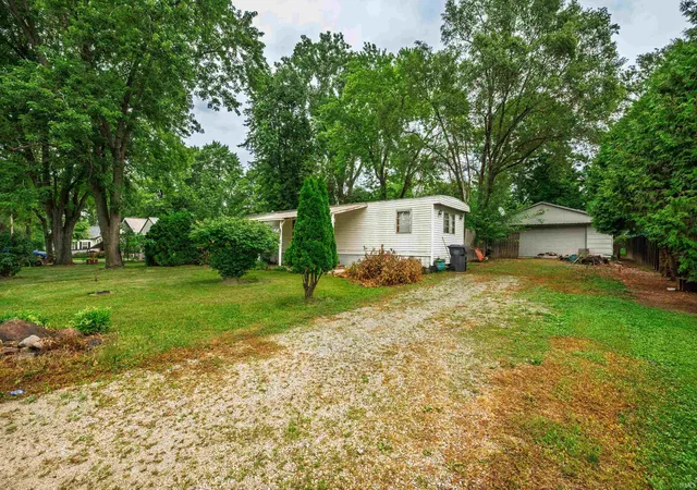 Homes for sale in Muncie, IN | 1608 S Woodruff Dr, Muncie, IN 47304 | MLS# 202626113