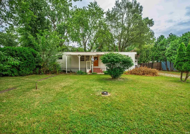 Homes for sale in Muncie, IN | 1608 S Woodruff Dr, Muncie, IN 47304 | MLS# 202626113