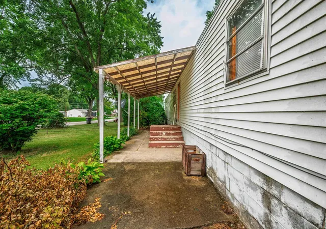 Homes for sale in Muncie, IN | 1608 S Woodruff Dr, Muncie, IN 47304 | MLS# 202626113