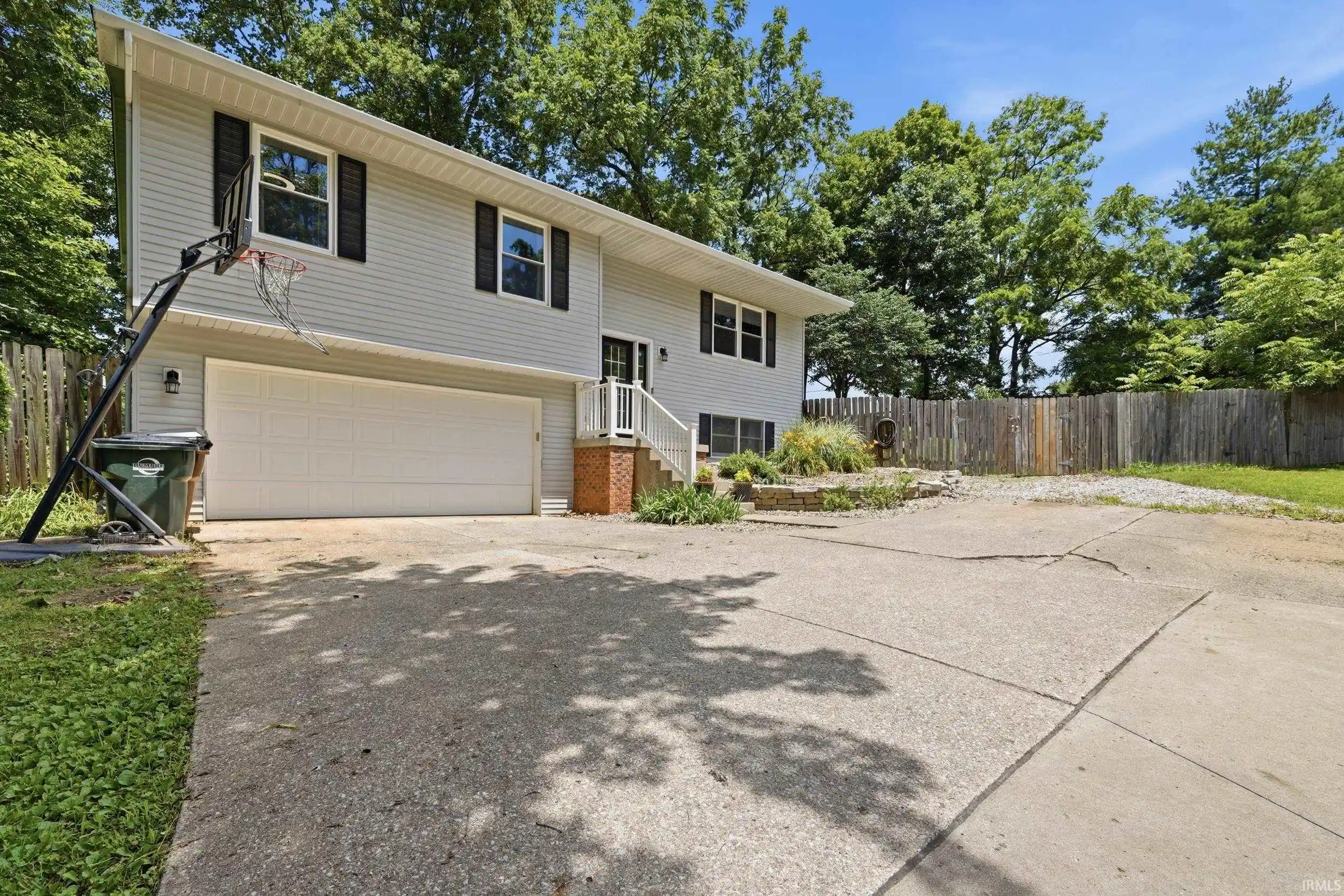 Manufactured home for sale at 4078 N Brookwood Dr, Bloomington, IN 47404 | MLS# 202626119