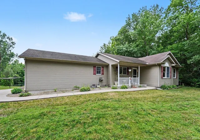 Homes for sale in Goshen, IN | 18400 County Road 42, Goshen, IN 46526 | MLS# 202626130