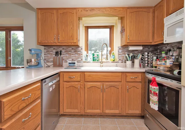 Photo 4 of Manufactured home for sale at 5420 Holly Oak Rd, Fort Wayne, IN 46845 | MLS# 202626137 | Listing updated on 2026-09-01