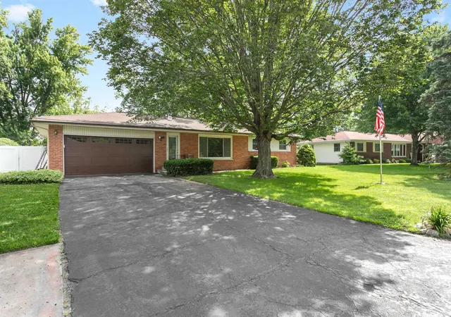 2nd image of 23321 Marydale Dr, Elkhart, IN 46517 | MLS# 202626141