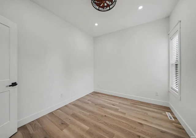 18th image of 1133 Harvey St, South Bend, IN 46616 | MLS# 202626146