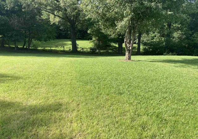Photo 3 of Sale Pending at 10426 E Main St, Oakland City, IN 47660 | MLS# 202626147 | Listing updated on 2026-09-14