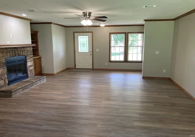 Photo 4 of Sale Pending at 10426 E Main St, Oakland City, IN 47660 | MLS# 202626147 | Listing updated on 2026-09-14