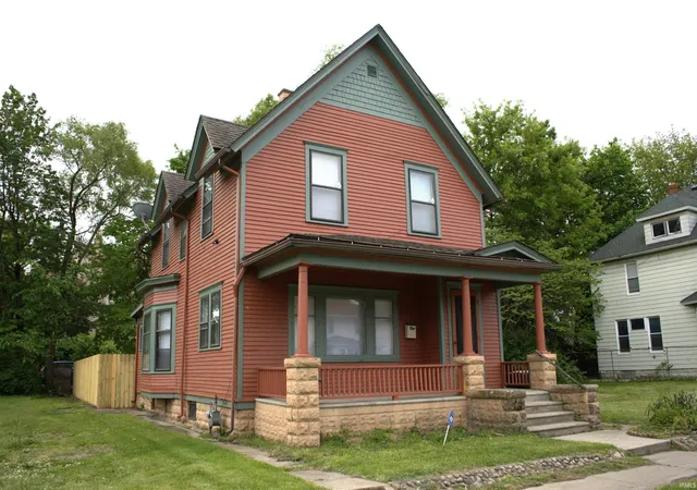 Manufactured home for sale at 1004 W Lasalle Ct, South Bend, IN 46616 | MLS# 202626149