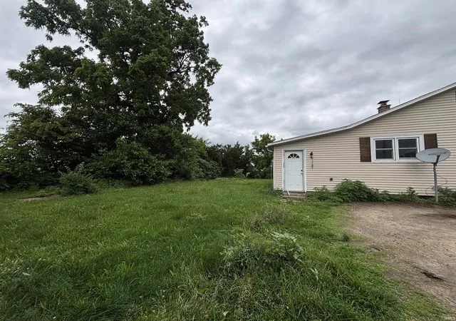 Homes for sale in Argos, IN | 18725 Linden Rd, Argos, IN 46501 | MLS# 202626150
