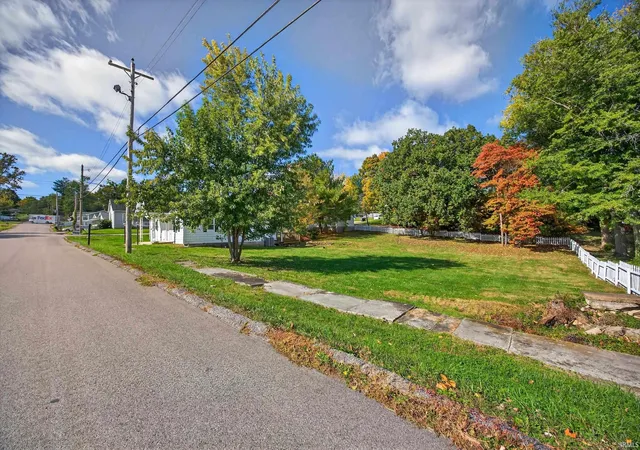 Photo 3 of Manufactured home for sale at 220 S 2nd Street, Ellettsville, IN 47429 | MLS# 202626160 | Listing updated on 2026-07-15
