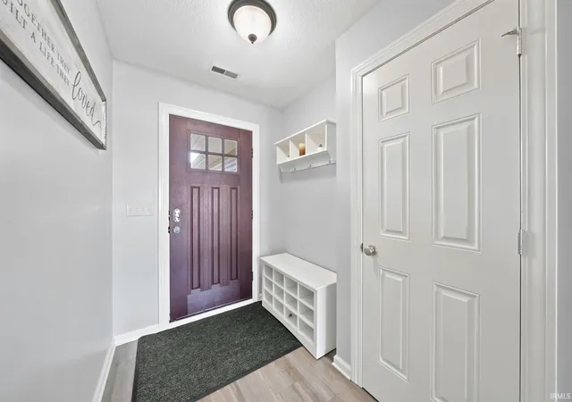 4th image of 825 Innkeepers Ct, Waterloo, IN 46793 | MLS# 202626163