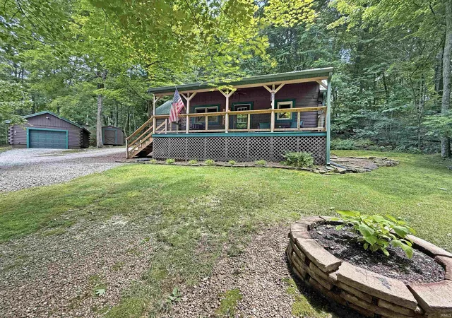 Photo 21 of Manufactured home for sale at 10563 Deer Dr, Birdseye, IN 47513 | MLS# 202626170 | Listing updated on 2026-07-31