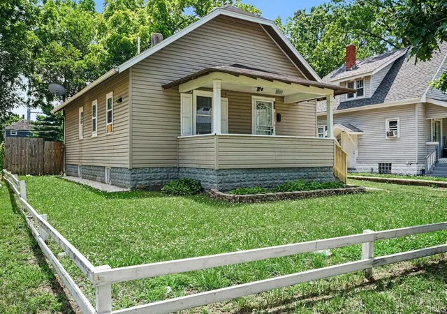 1st image of 353 W Indiana Ave, Elkhart, IN 46613 | MLS# 202626178