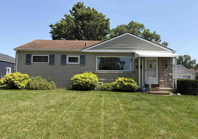 Photo 1 of Sale Pending at 2322 Rockne Dr, South Bend, IN 46615 | MLS# 202626187 | Listing updated on 2026-07-10
