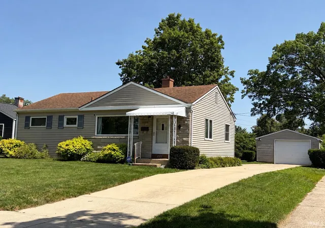 Photo 2 of Sale Pending at 2322 Rockne Dr, South Bend, IN 46615 | MLS# 202626187 | Listing updated on 2026-07-10