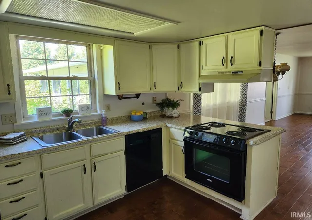 Photo 4 of Manufactured home for sale at 5604 S Scott Rd, Marion, IN 46953 | MLS# 202626198 | Listing updated on 2026-10-06