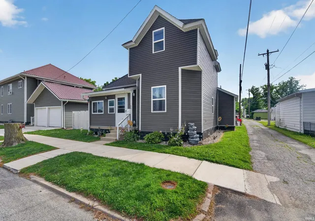 2nd image of 11 S Huntington St, Peru, IN 46970 | MLS# 202626203